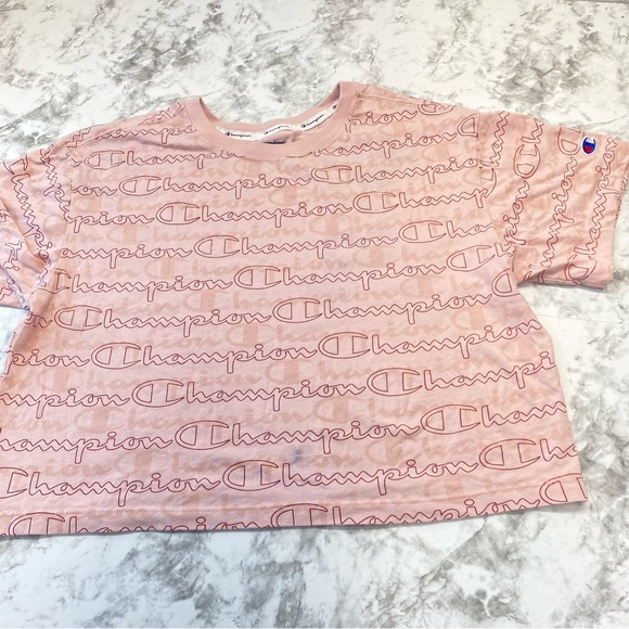 Champion Retro Athletic pastel Pink Logo Crop Tee Shirt Size Medium - Picture 16 of 17